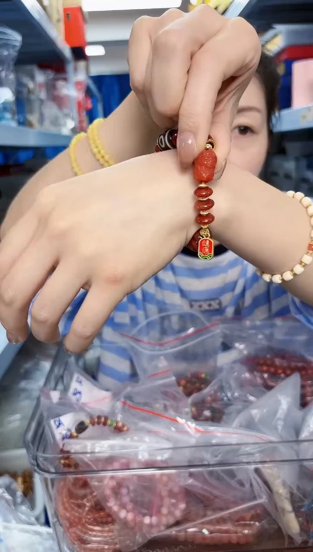玛瑙/玉髓手串合金红算盘珠度母单圈