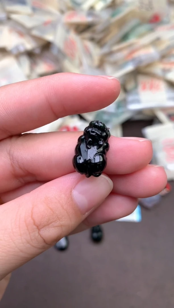 未镶嵌挂件翡翠—