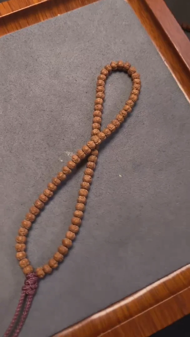 【闪购商品】金刚菩提手串ST０１小尺寸佛手手持（４ｍｍ＋）