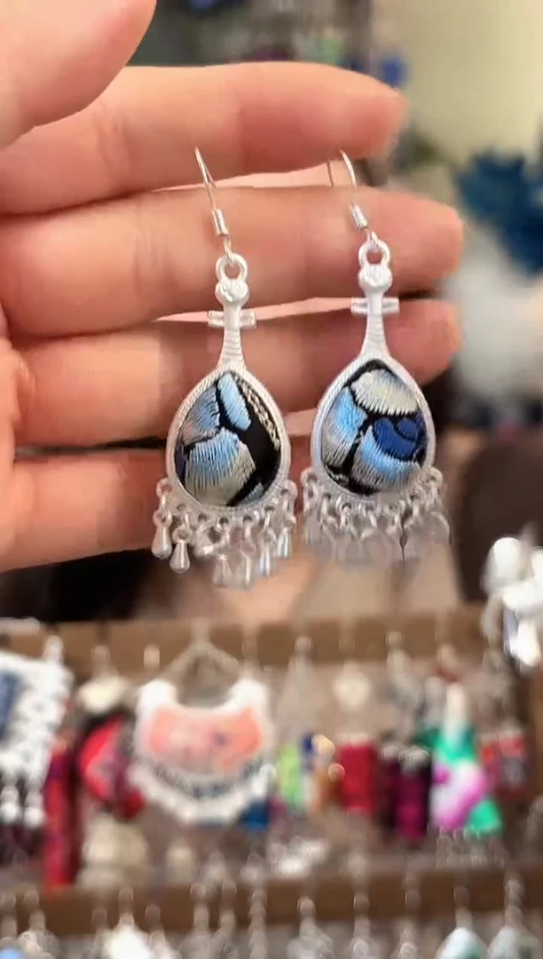 彩云南阁非遗老绣苗银饰品212