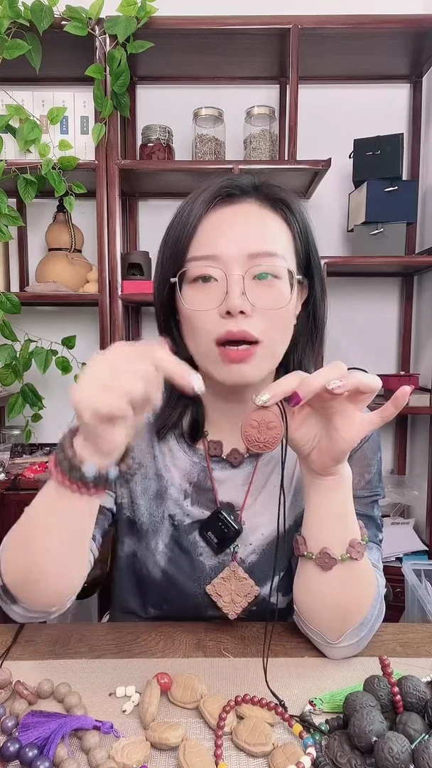 泥塑参茸香方的扎基