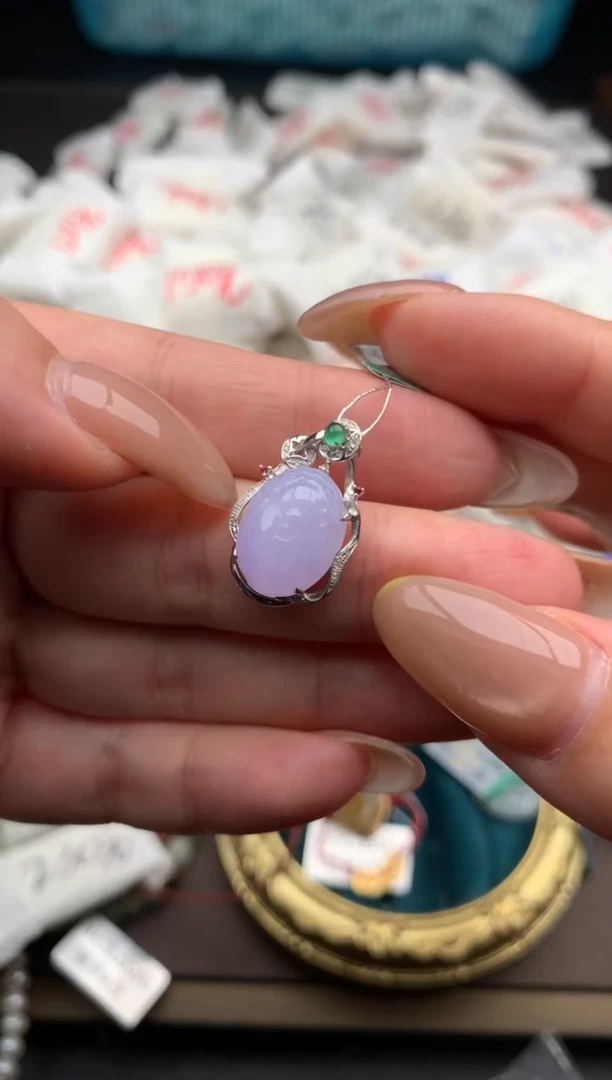 【闪购商品】翡翠颈饰18K金镶嵌一