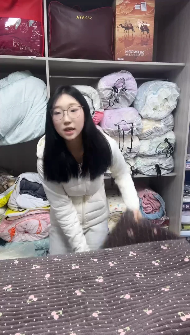 羊羔毛200*230cm床盖四件套爱心樱桃