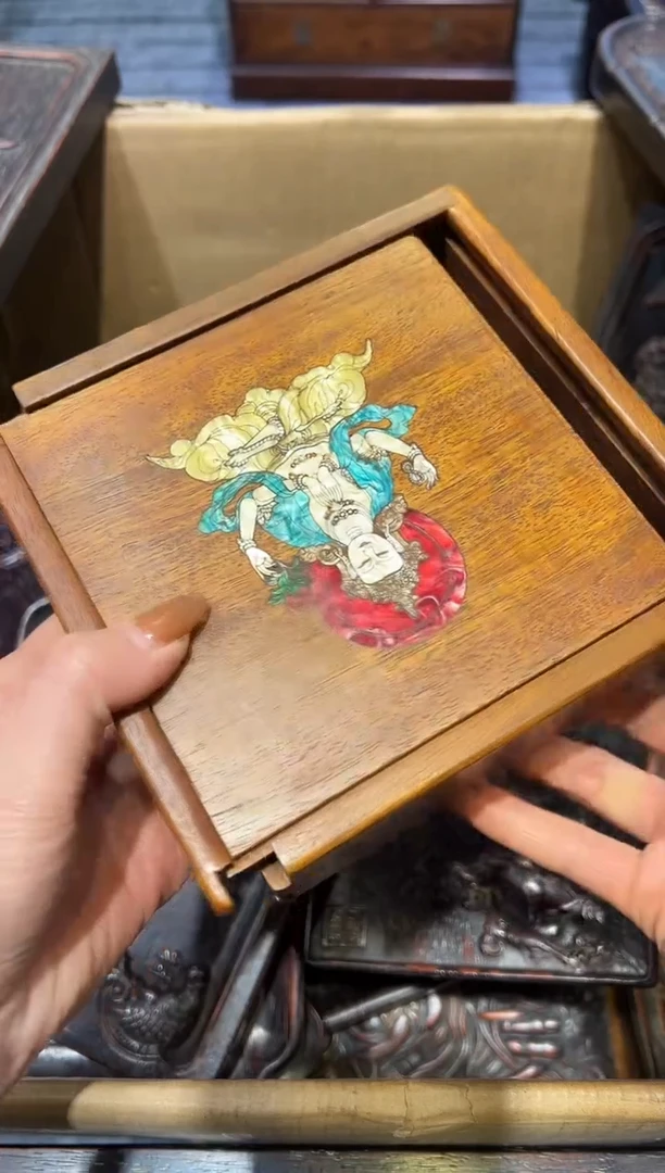 木紫檀雕刻一物一拍