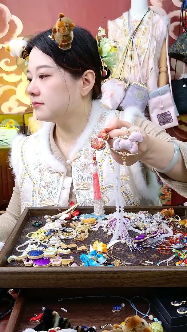 纯铜合金琉璃非遗绒花耳钩