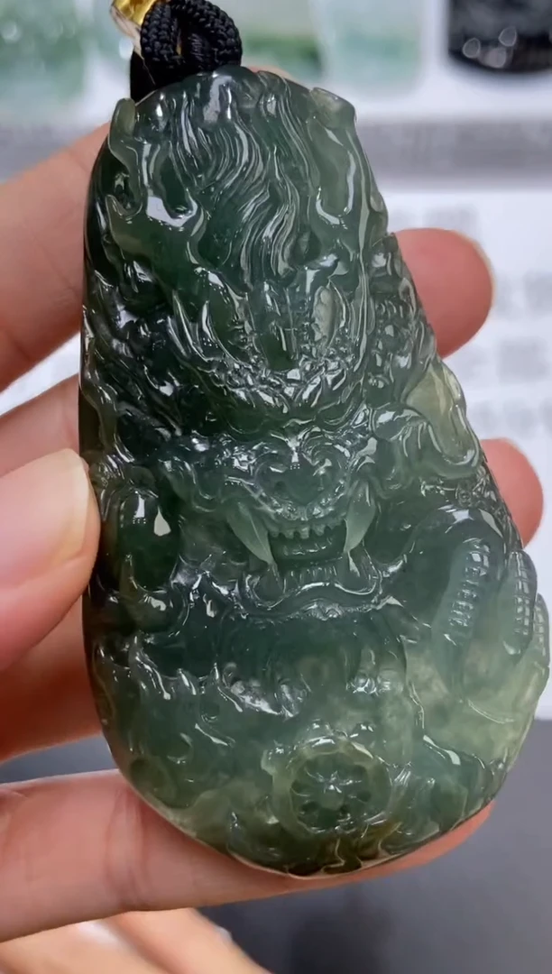 未镶嵌挂件翡翠372463  多人