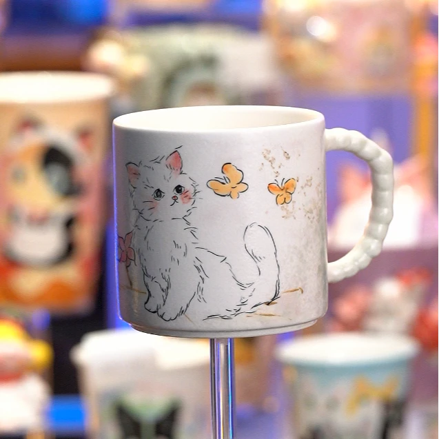 A517猫咪蝴蝶马克杯300Ml
