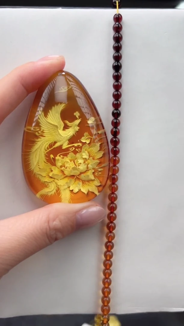 琥珀颈饰未镶嵌吊坠