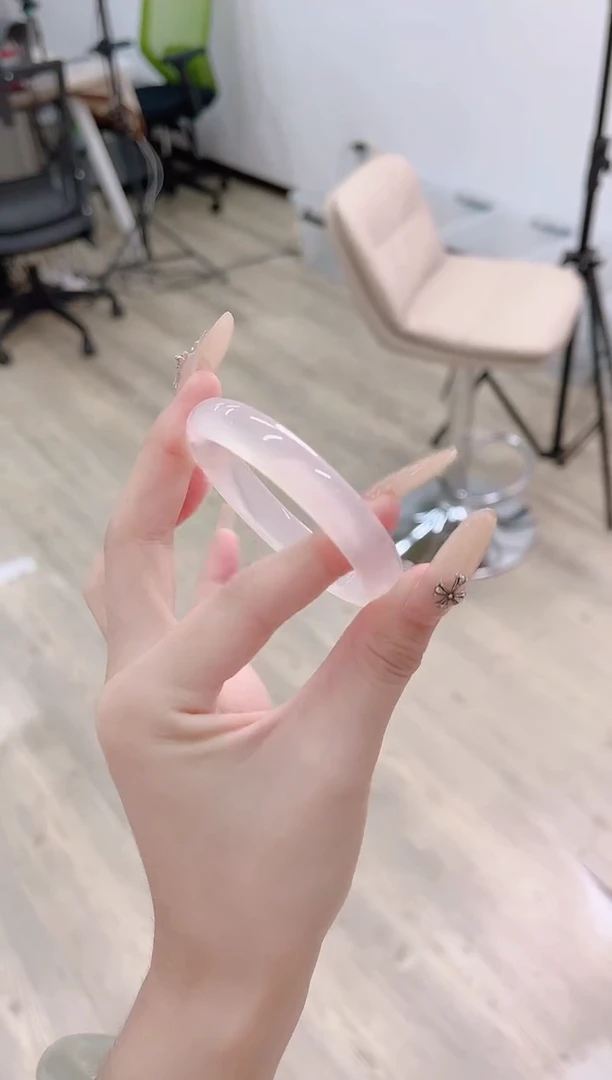 未镶嵌手镯石英质玉114-53L