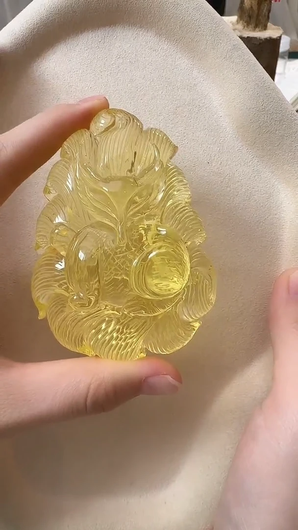 琥珀颈饰未镶嵌吊坠