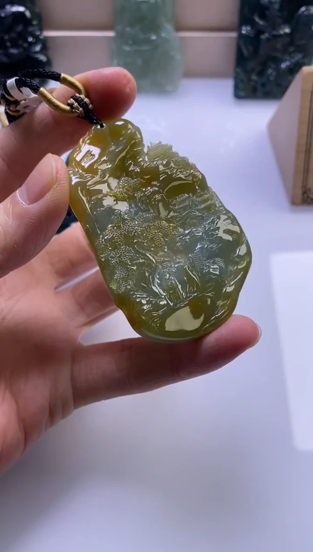 颈饰未镶嵌翡翠