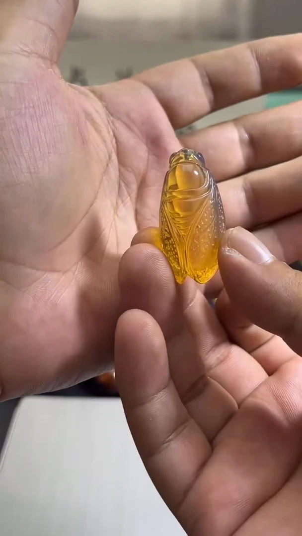 未镶嵌琥珀裸石29