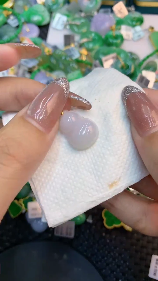 颈饰未镶嵌翡翠1