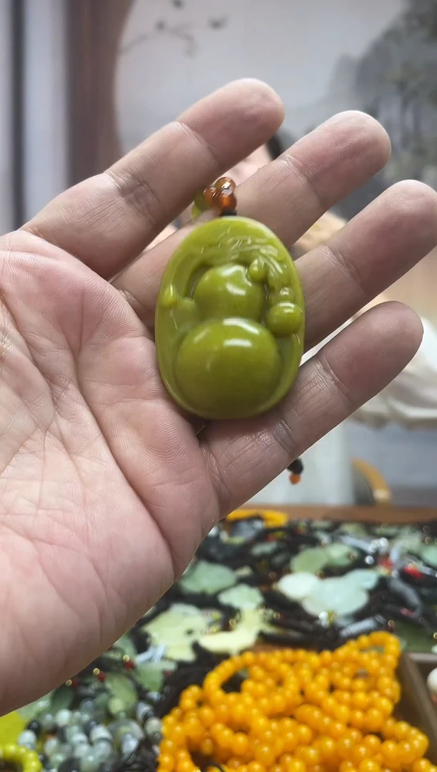 未镶嵌岫玉吊坠·