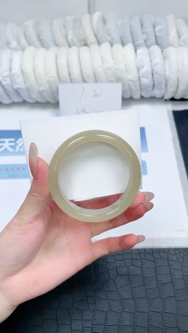 【闪购商品】石英质玉未镶嵌手镯N120-55