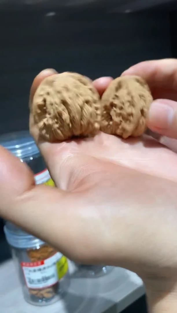 文玩核桃把件微修麦穗虎头43左右