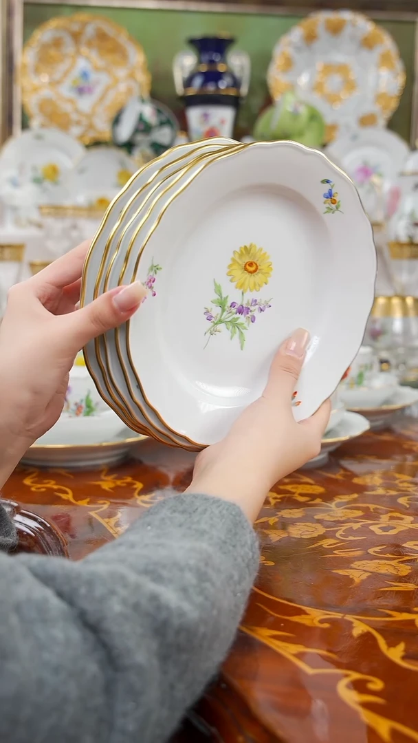 摆件米多家中古瓷器如图所示49