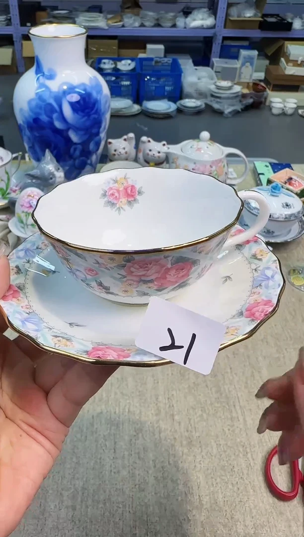 泡泡的瓷器真好看呀