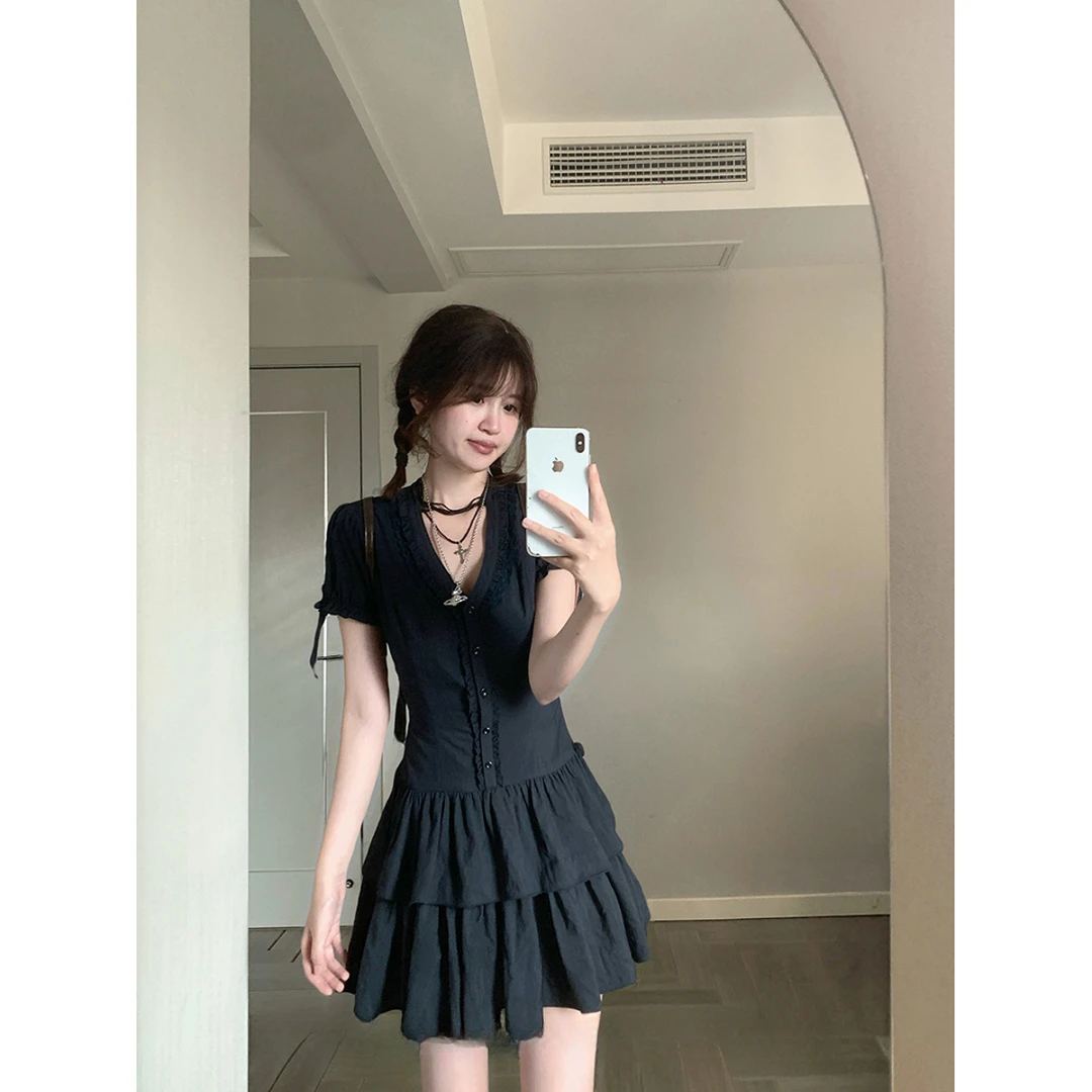 【夜海辰砂】蕾丝花边v领短袖连衣裙夏季短款A字裙显瘦气质辣妹