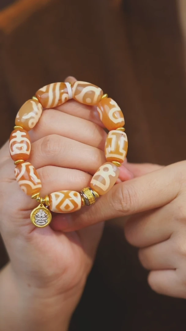 【闪购商品】玛瑙/玉髓手串未镶嵌多样性发一