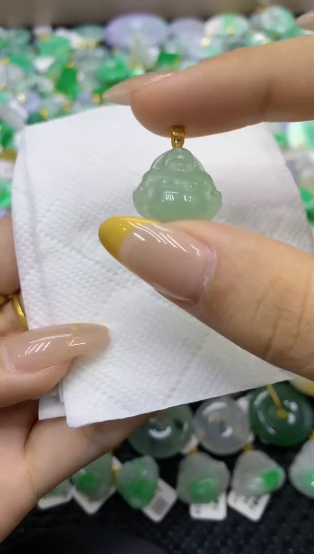 颈饰未镶嵌翡翠天然缅甸翡翠A货