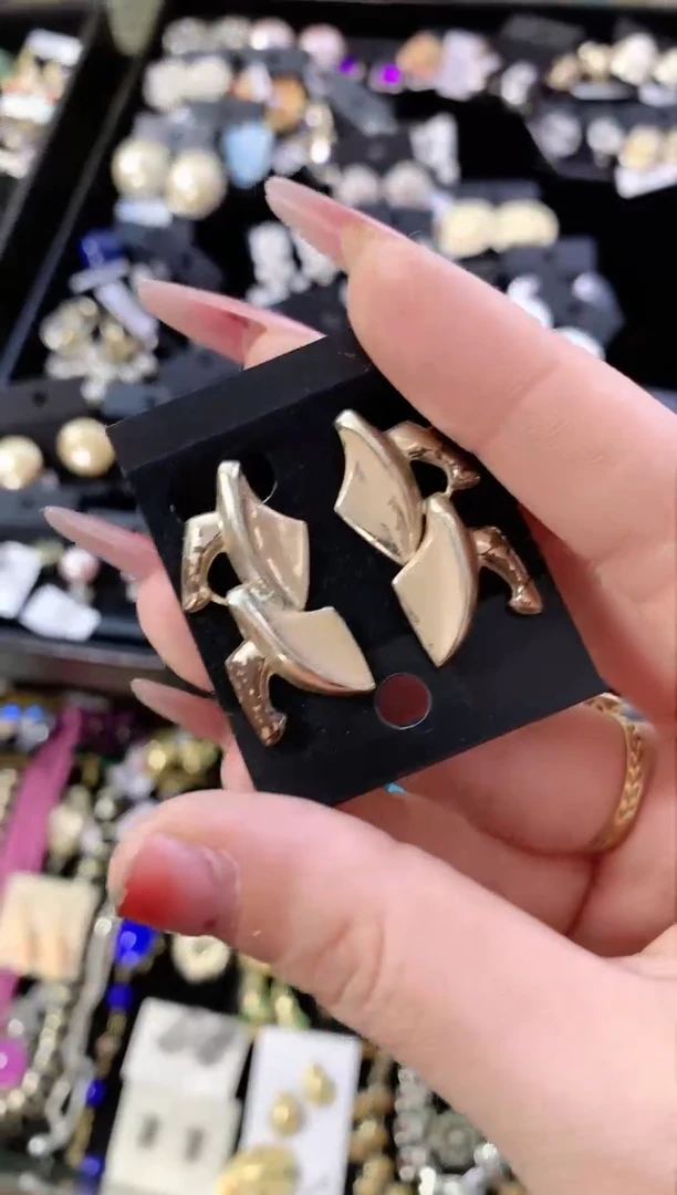 【闪购商品】瓷片楚楚中古珠宝甄选不退换