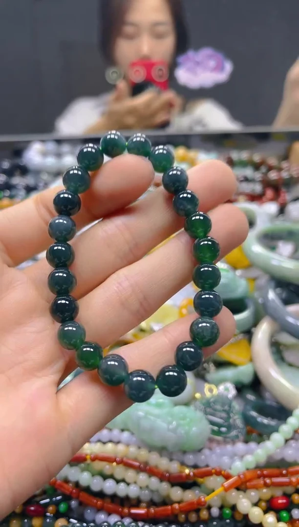 颈饰未镶嵌翡翠8MM/J/翡翠A货，一件也是批发价