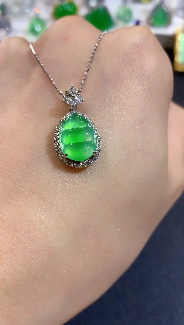 吊坠(不含链)18K金镶嵌翡翠S5 多样性发货一件