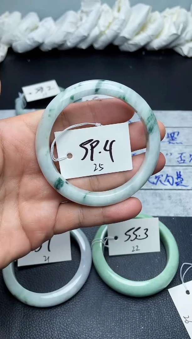 未镶嵌手镯翡翠25