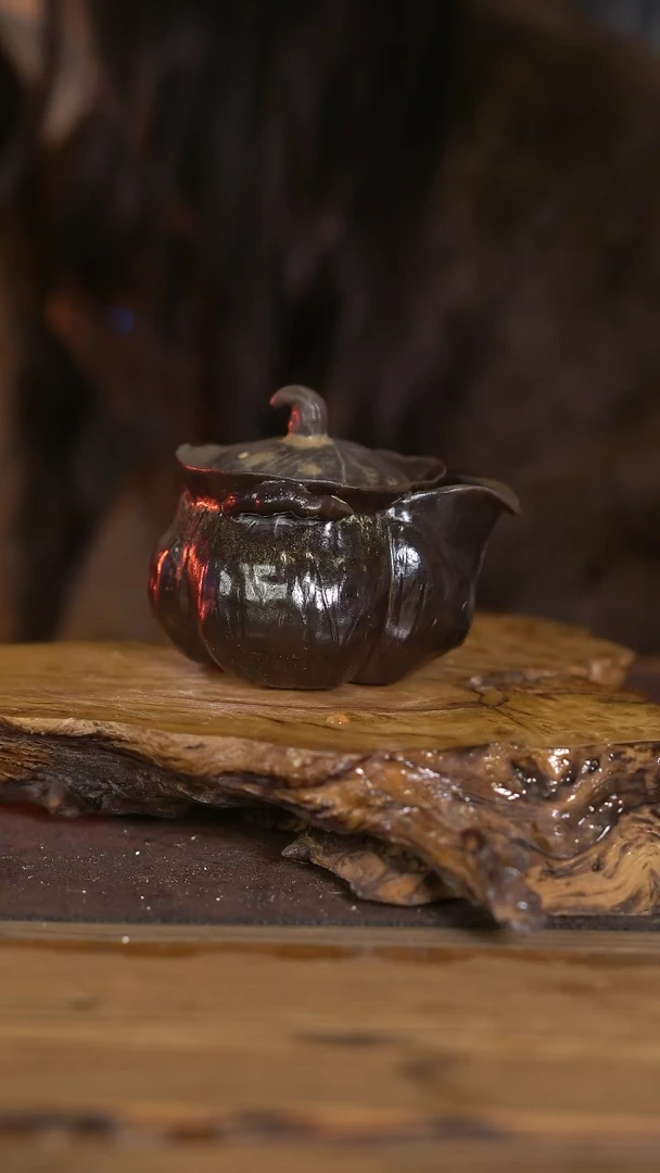 景德镇纯柴烧 乌金泥南瓜宝瓶 41