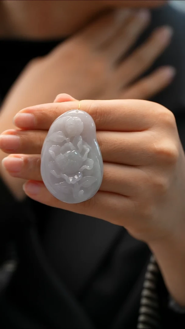 颈饰未镶嵌翡翠花牌