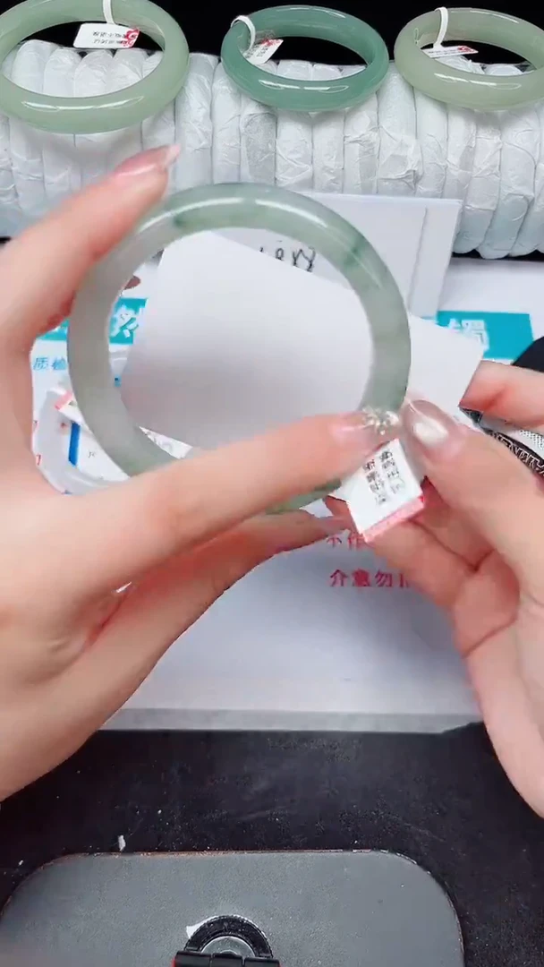 未镶嵌手镯石英质玉311-57/58
