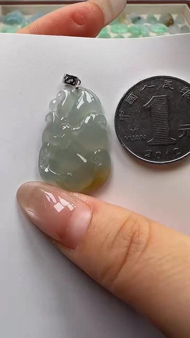 翡翠18K金镶嵌吊坠(不含链)九尾