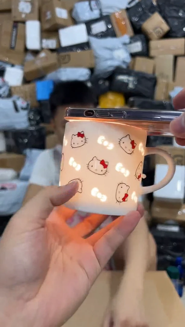 瓷片白色kt猫镂空满印水杯