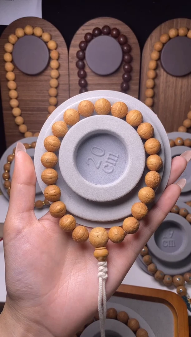 凤眼菩提吊坠12素串