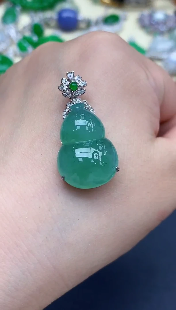 颈饰18K金镶嵌翡翠548-中国好珍宝