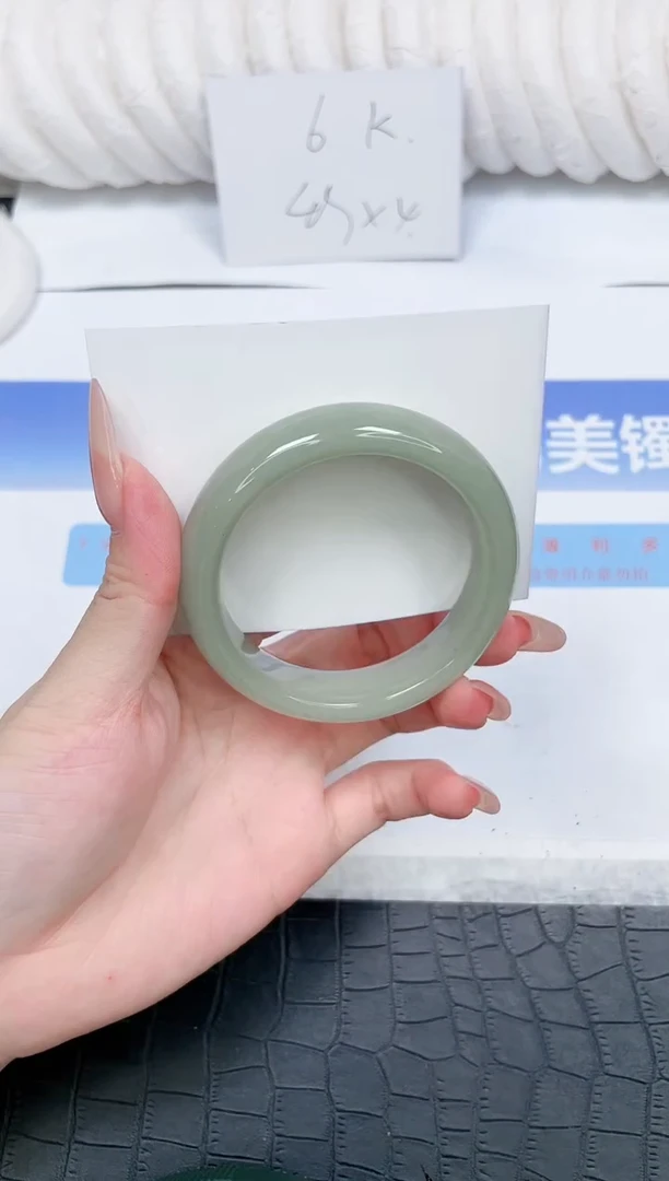 未镶嵌手镯石英质玉120-54