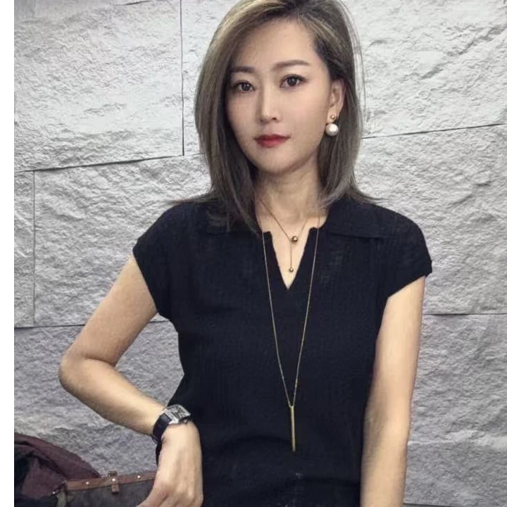 小V领显瘦针织短袖