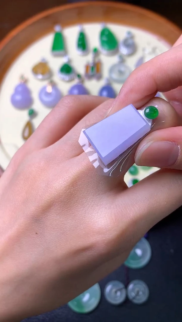 【闪购商品】定制翡翠未镶嵌裸石