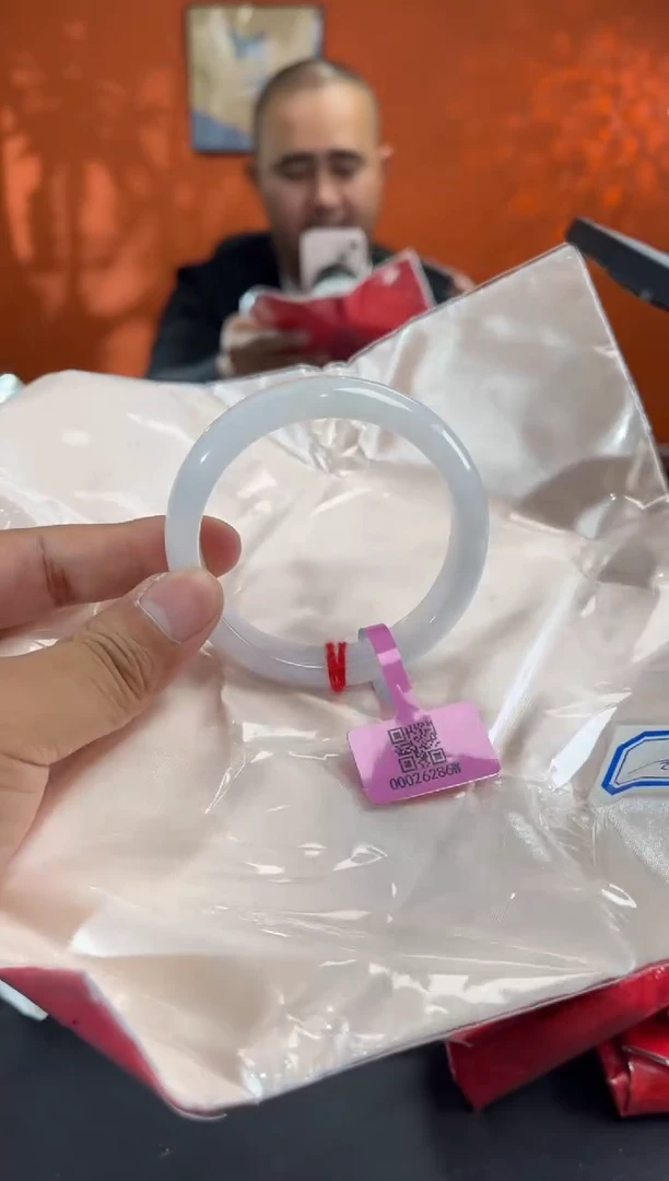 未镶嵌手镯翡翠3