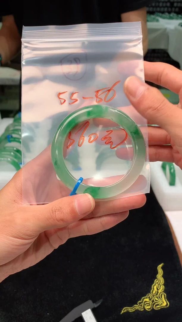 石英质玉手镯未镶嵌非洲翠手镯55-56圈口39号