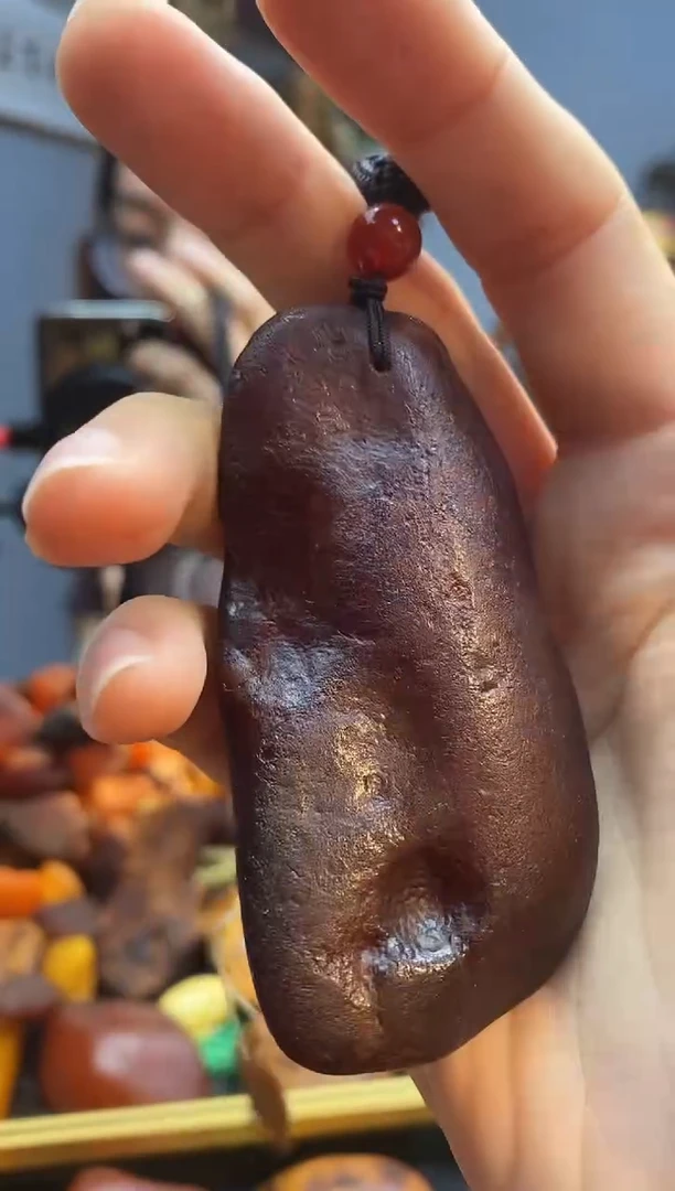 琥珀颈饰未镶嵌吊坠