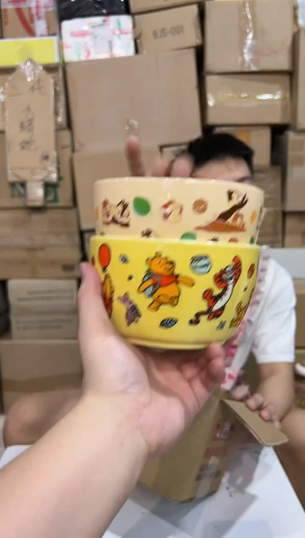 瓷片维尼大碗加奇奇蒂蒂大碗