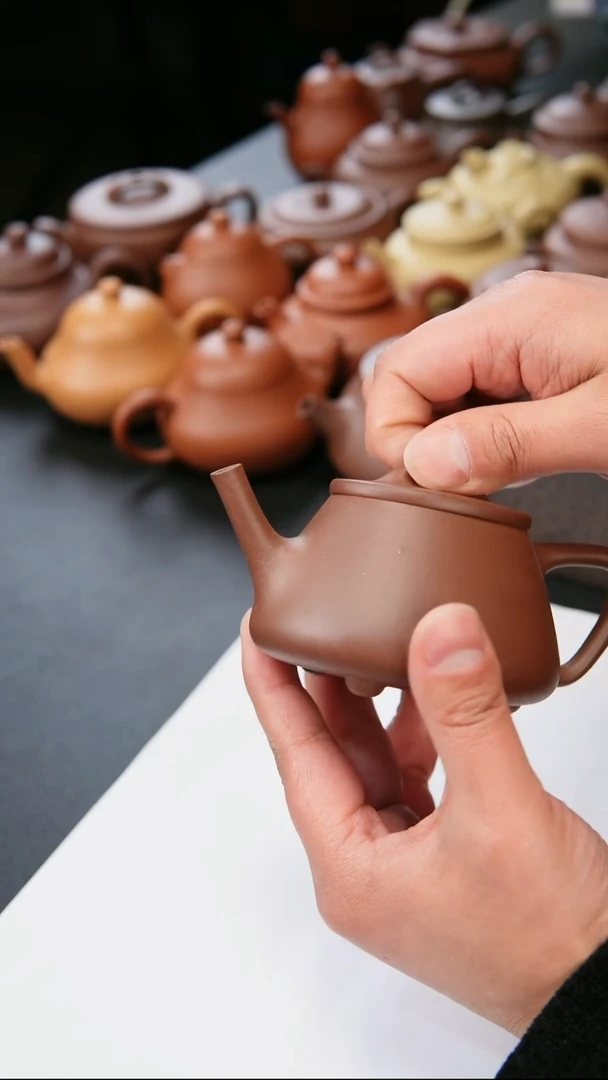 【闪购商品】紫砂茶壶微微瑕  台西老紫泥衡云先生