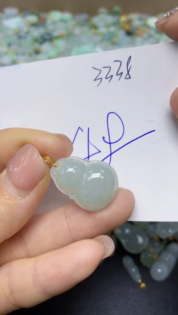【闪购商品】翡翠挂件18K金镶嵌 天然翡翠A货