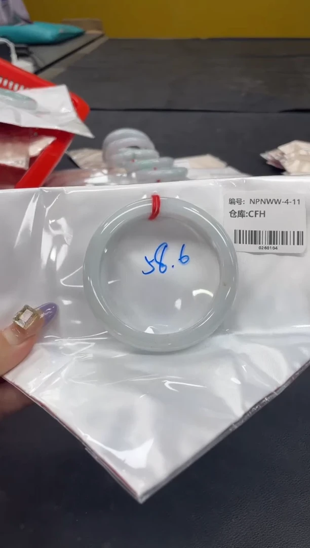 未镶嵌手镯翡翠翡翠手镯