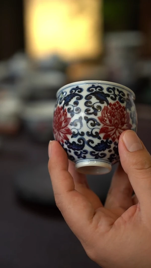 40号景德镇全手工手绘青花釉里红龙蛋杯