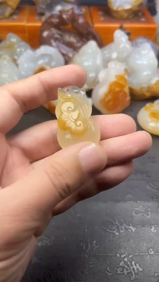 【闪购商品】玛瑙/玉髓吊坠未镶嵌1