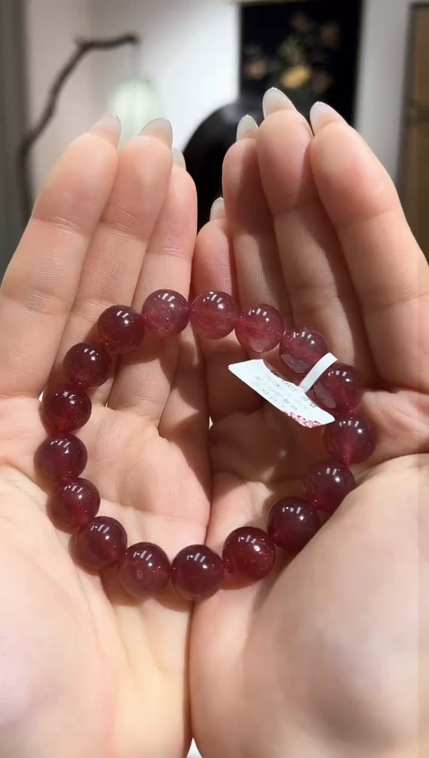 【闪购商品】石英质玉手串未镶嵌XL3031草莓晶约12M