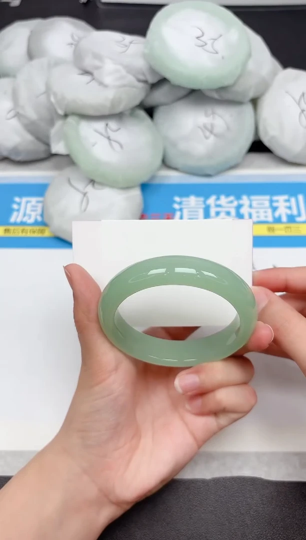 未镶嵌手镯石英质玉205-56.0